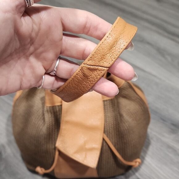 Vintage RARE Brio Taupe/Olive Knit Camel Leather Drawstring Bucket Satchel - Picture 3 of 16